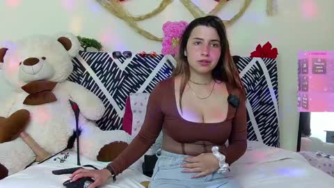 Snapshot of sia_jones chatting on April 3, 2026, 1:47 am Sia online show from April 3, 2026, 1:47 am