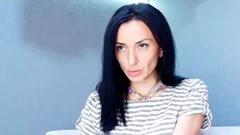 Snapshot of siaconna chatting on May 10, 2026, 10:09 am Siaconna online show from May 10, 2026, 10:09 am