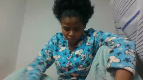 Snapshot of sidelinez chatting on May 12, 2026, 7:33 pm sidelinez online show from May 12, 2026, 7:33 pm