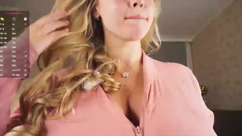 Snapshot of sidneyhodsdon chatting on July 23, 2026, 6:17 pm Elizabeth online show from July 23, 2026, 6:17 pm