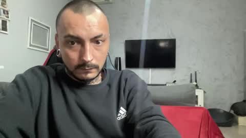 sidvicious23cm online show from February 24, 2026, 6:50 pm