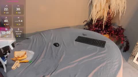 sienna_glow online show from January 17, 2026, 1:27 pm