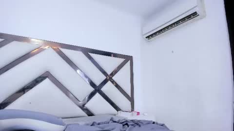 Snapshot of sienna_glow chatting on July 11, 2026, 1:58 pm sienna_glow online show from July 11, 2026, 1:58 pm