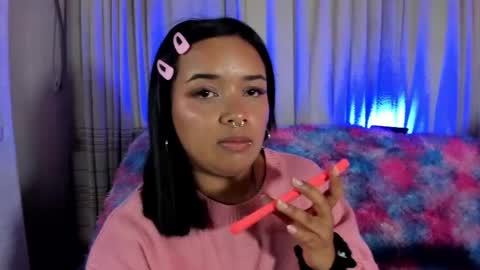 Snapshot of sienna_lux01 chatting on June 5, 2026, 3:02 am sienna_lux01 online show from June 5, 2026, 3:02 am