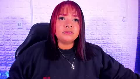sienna_lux01 online show from July 3, 2026, 3:24 am