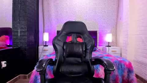sienna_lux01 online show from July 7, 2026, 6:47 am