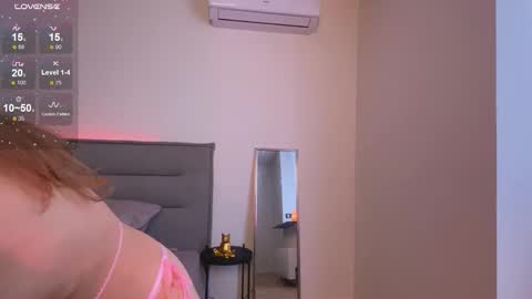 Snapshot of sienna_mi_ chatting on November 22, 2025, 5:39 am Lisa online show from November 22, 2025, 5:39 am