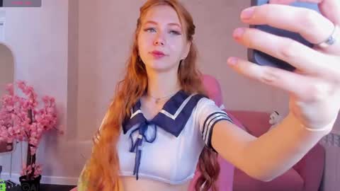 Snapshot of sienna_nyx chatting on June 24, 2026, 9:41 am Sienna online show from June 24, 2026, 9:41 am