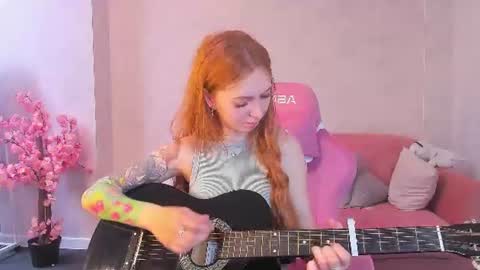 Snapshot of sienna_nyx chatting on June 26, 2026, 9:14 am Sienna online show from June 26, 2026, 9:14 am
