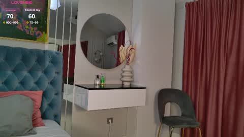 Snapshot of siennapierce chatting on July 29, 2026, 11:41 am Sienna online show from July 29, 2026, 11:41 am