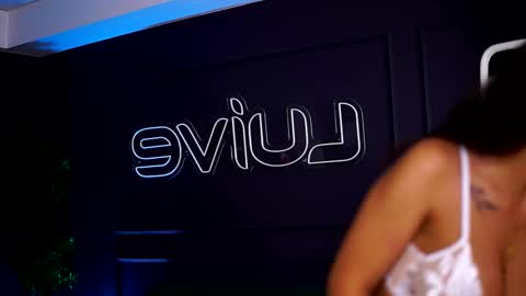 Snapshot of siennaruh chatting on October 24, 2025, 10:00 am Sienna online show from October 24, 2025, 10:00 am