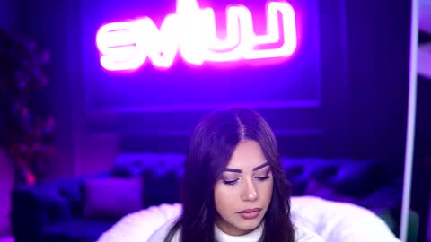 Snapshot of siennaruh chatting on November 6, 2025, 10:05 am Sienna online show from November 6, 2025, 10:05 am