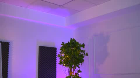 Snapshot of siennaruh chatting on February 28, 2026, 11:00 am Sienna online show from February 28, 2026, 11:00 am