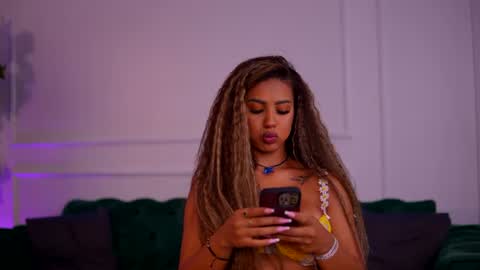 Sienna online show from August 6, 2026, 11:12 am