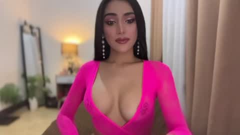 Snapshot of sierra_cox chatting on July 14, 2026, 10:21 am MISS YSABELLE online show from July 14, 2026, 10:21 am
