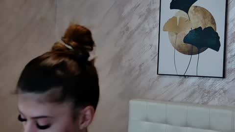 Snapshot of sierra_halle chatting on February 8, 2025, 11:22 am SIERRA online show from February 8, 2025, 11:22 am