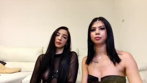 Snapshot of sierra_halle chatting on October 16, 2025, 9:27 pm SIERRA online show from October 16, 2025, 9:27 pm