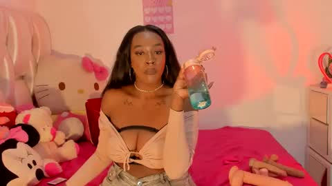 sierra_violet online show from March 1, 2025, 7:51 am