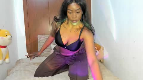 sierra_violet online show from March 8, 2026, 11:58 am