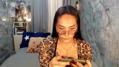 Sierrafina online show from June 25, 2026, 5:45 am