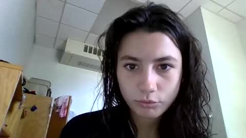 Snapshot of sierranovaa chatting on April 7, 2026, 4:40 pm sierranovaa online show from April 7, 2026, 4:40 pm