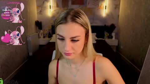 Snapshot of silen_tori chatting on June 2, 2026, 1:29 am Silen online show from June 2, 2026, 1:29 am