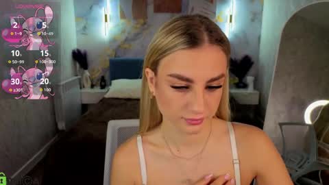 Snapshot of silen_tori chatting on June 3, 2026, 1:19 am Silen online show from June 3, 2026, 1:19 am