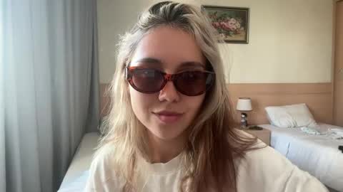 Snapshot of silicia_lu chatting on April 11, 2026, 7:45 am You fav Miss Si online show from April 11, 2026, 7:45 am