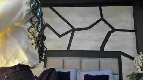 silknyx online show from February 23, 2026, 1:08 pm