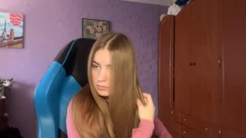 Erica online show from April 14, 2026, 9:04 am