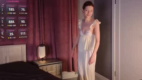 silly___woman online show from February 3, 2026, 7:41 pm