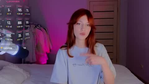 Snapshot of silly___woman chatting on June 25, 2026, 7:18 pm silly___woman online show from June 25, 2026, 7:18 pm