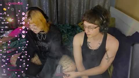 Mia online show from October 6, 2025, 9:34 pm