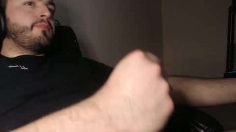 Snapshot of silva1018 chatting on February 2, 2025, 6:26 am Alvaro online show from February 2, 2025, 6:26 am