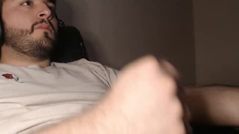 Snapshot of silva1018 chatting on February 16, 2025, 7:37 am Alvaro online show from February 16, 2025, 7:37 am