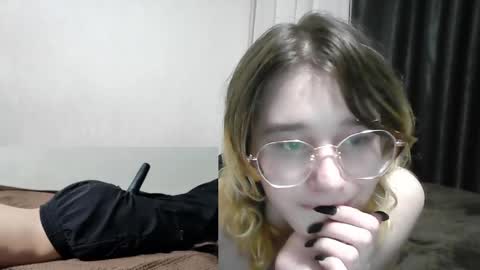 Kate online show from May 19, 2026, 7:42 pm