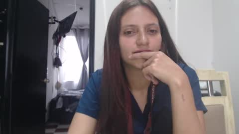 Snapshot of silvanaroberts_ chatting on July 18, 2026, 10:24 pm Rouse online show from July 18, 2026, 10:24 pm