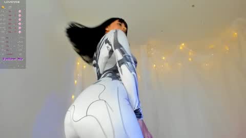 Silvanna online show from January 9, 2025, 4:49 pm