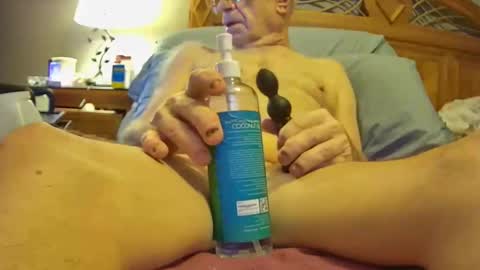 Snapshot of silverdaddyxxx chatting on June 12, 2026, 2:21 am silverdaddyxxx online show from June 12, 2026, 2:21 am