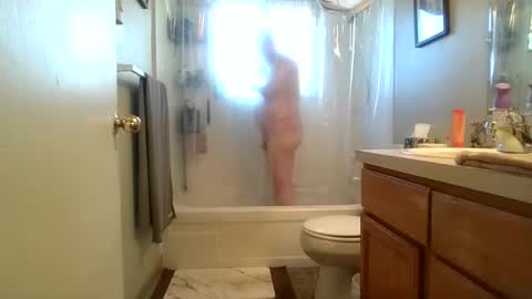 Snapshot of silverdragon70 chatting on January 17, 2026, 11:30 pm silverdragon70 online show from January 17, 2026, 11:30 pm