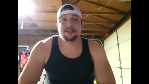 Snapshot of silverfox706 chatting on February 14, 2025, 10:25 pm Jay Silverfox706 online show from February 14, 2025, 10:25 pm