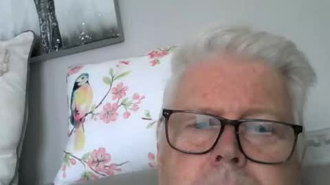 silverfoxpauly online show from May 31, 2026, 10:55 am