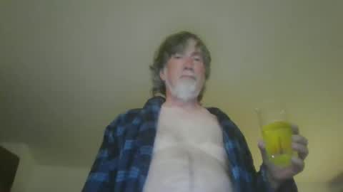 Snapshot of silverfunfox chatting on June 10, 2026, 2:01 am silverfunfox online show from June 10, 2026, 2:01 am