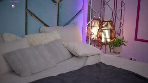  Kristina Kris  online show from June 21, 2026, 7:00 am