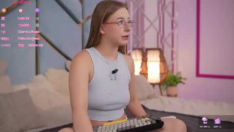  Kristina Kris  online show from July 26, 2026, 6:43 am