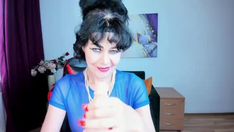 Silvia Wallec online show from June 30, 2026, 11:33 am