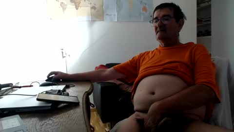 silvioausluzernCH2 online show from July 29, 2026, 6:44 am