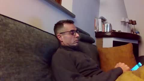 Snapshot of simmeturbate chatting on February 18, 2026, 10:17 pm Italiandaddyitalydickassbottomassholecomshowmasturbatenudeboyitalyatleticcutemuscolarhardcockdickboy online show from February 18, 2026, 10:17 pm