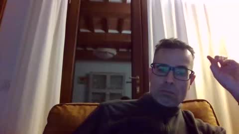 Snapshot of simmeturbate chatting on February 21, 2026, 9:38 pm Italiandaddyitalydickassbottomassholecomshowmasturbatenudeboyitalyatleticcutemuscolarhardcockdickboy online show from February 21, 2026, 9:38 pm