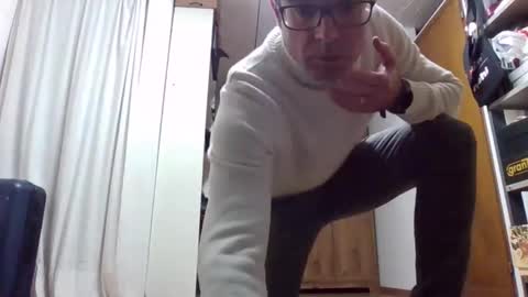 Snapshot of simmeturbate chatting on March 29, 2026, 9:42 am Italiandaddyitalydickassbottomassholecomshowmasturbatenudeboyitalyatleticcutemuscolarhardcockdickboy online show from March 29, 2026, 9:42 am